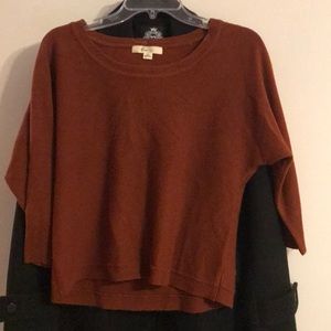 Rust color  3/4 sleeve sweater